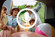 familie f&auml;hrt in urlaub